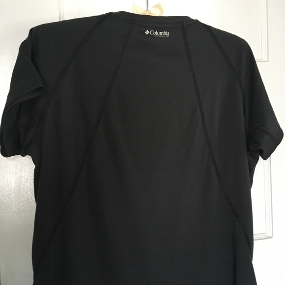 Columbia Titanium Omni-Shade Tee M EUC - Picture 2 of 10